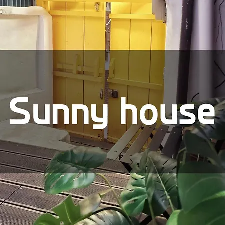 Sunny House Bed & Breakfast